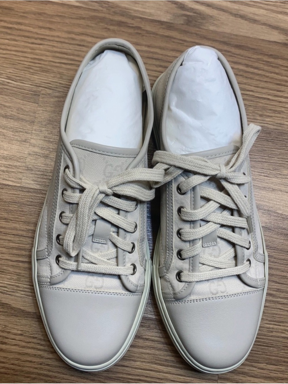 Gucci Men's Low-Top Lace-Up Sneakers in Light Beige